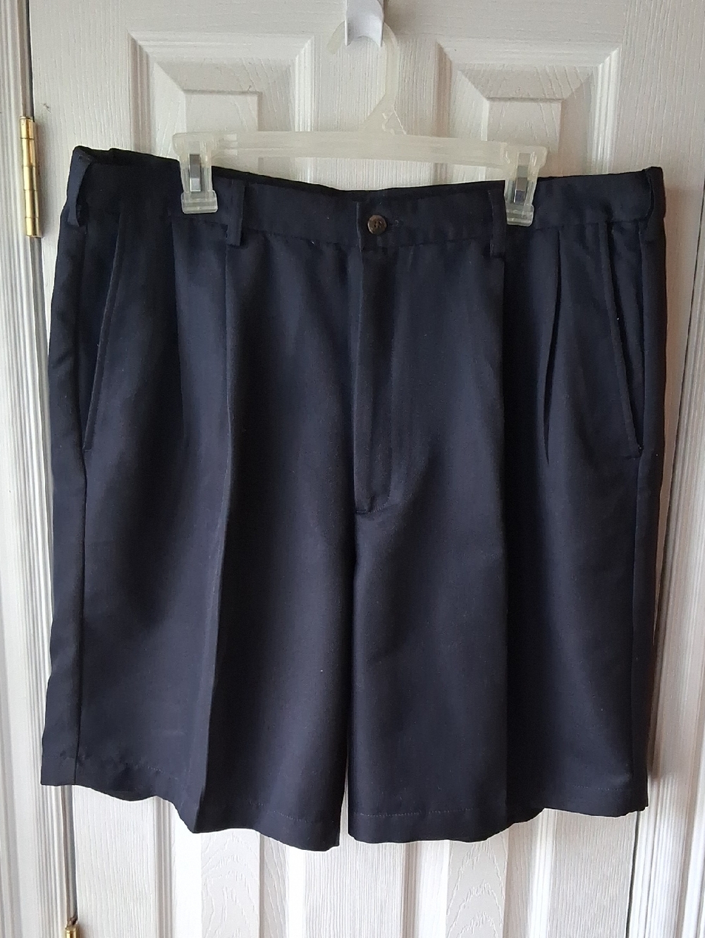 Like New Haggar Navy Pleated Front Men's Golf Shorts